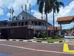 Kensington Park Road (D19), Retail #566278281